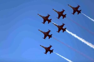 turk yildizlari bandirmada unutulmaz gosteri duzenledi UZOWUSU2.jpg